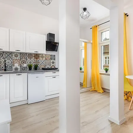 Apartly - Cichy Przy Dworcu, Wifi, Self Check-in Daire