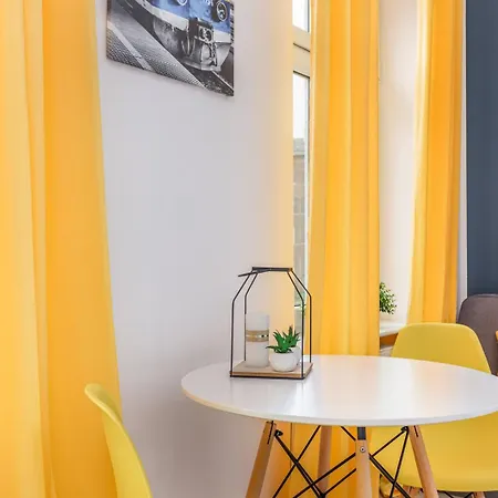 アパート Apartly - Cichy Przy Dworcu, Wifi, Self Check-in