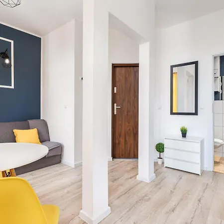 Apartly - Cichy Przy Dworcu, Wifi, Self Check-in Daire