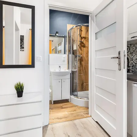 Apartly - Cichy Przy Dworcu, Wifi, Self Check-in * Stettin